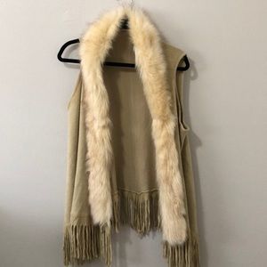 NWOT Faux fur vest with fringe